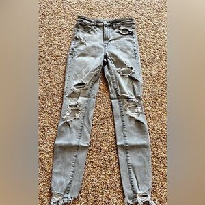 American Eagle gray skinny jeans—Size 6
